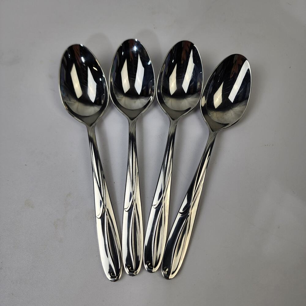 4 Mikasa Cocoa Blossom Table Spoons 7.5" Glossy 18/10 Stainless Vietnam
